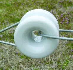 Patriot Tru Test Porcelain Donut Insulator -Garden And Farm Shop 812511 1