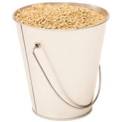 Country Companion Medicated Chick Starter Crumble - 50 Lb -Garden And Farm Shop country companion chick starter medicated 50 5i8a2178 04