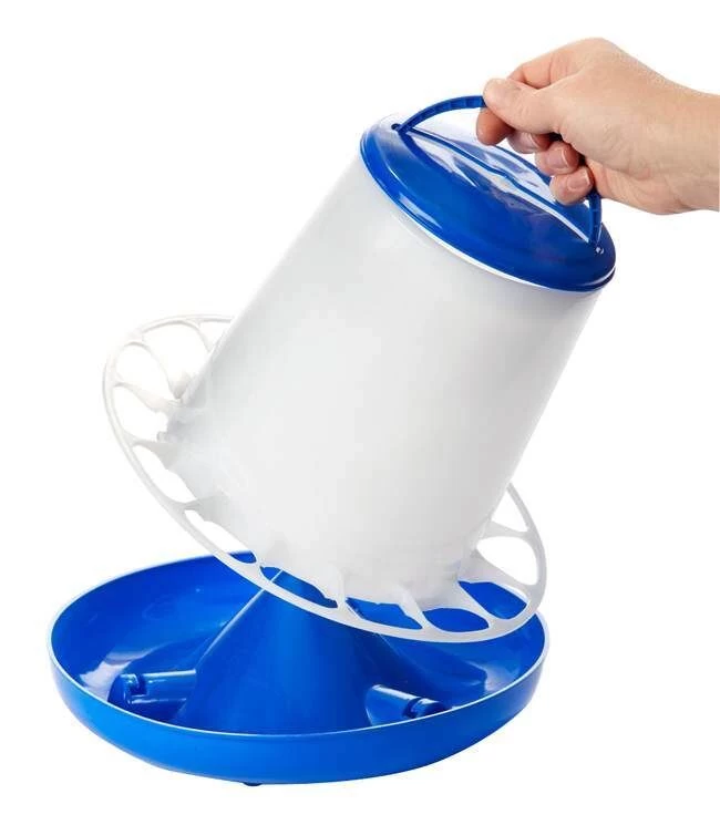 Double-Tuf 7 Lb Capacity Poultry Feeder 4 Double-Tuf 7 Lb Capacity Poultry Feeder - Image 2