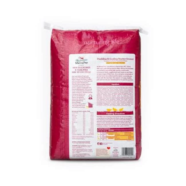 Manna Pro Duckling & Gosling Starter/Grower Crumbles - 25 Lbs 4 Manna Pro Duckling & Gosling Starter/Grower Crumbles - 25 Lbs - Image 2